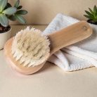 Croll&Denecke facial cleansing brush with handle