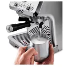 Delonghi KÁVÉFŐZŐ PRESSZÓ EC9255.M